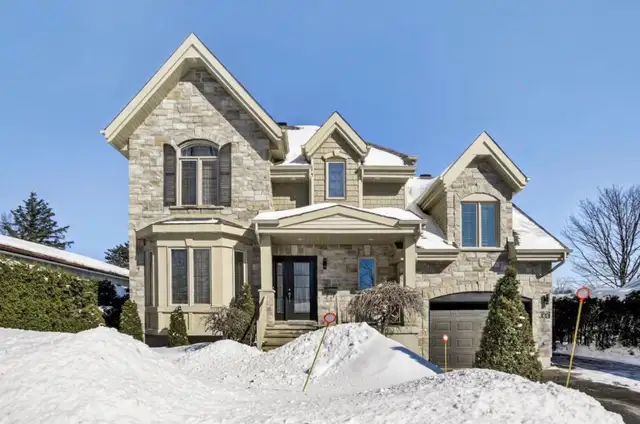 Magnifique Maison à étage - Blainville Est