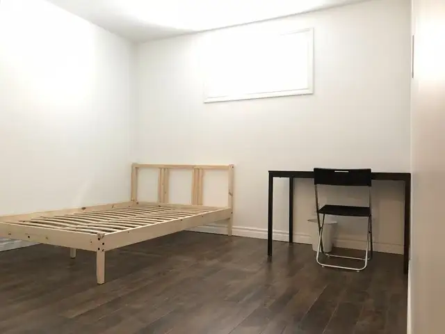 $800 All-Inclusive | Private Ensuite Basement Room | 3Gbps WiFi - Photo 2