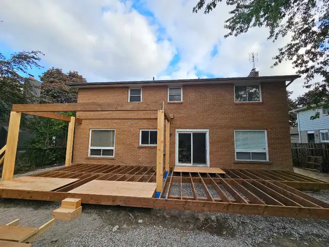 Now Hiring: Landscape Construction Laborers General & Skilled - Photo 2