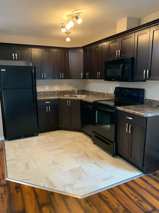 Condo for Rent - Photo 6