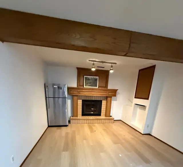 Rental: NW Edgemont bi-level House, 4 bed, three full baths - Photo 2