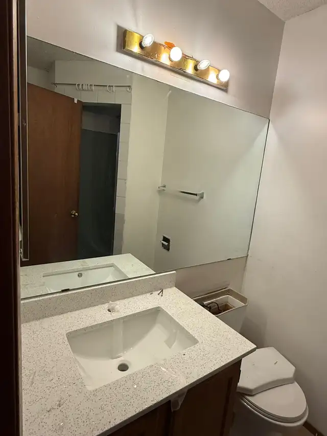 Rental: NW Edgemont bi-level House, 4 bed, three full baths - Photo 4