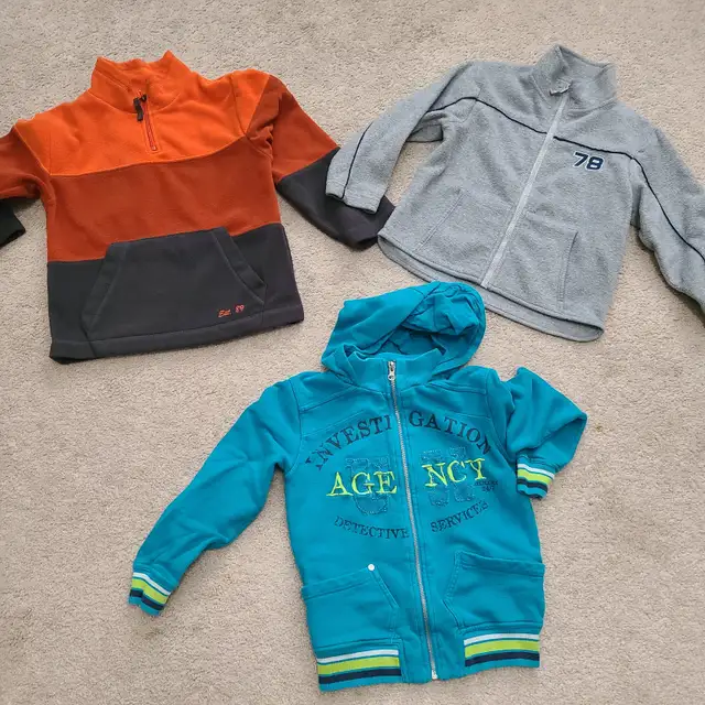 Youth boy clotheth Size 5/6all 18 items - Photo 5