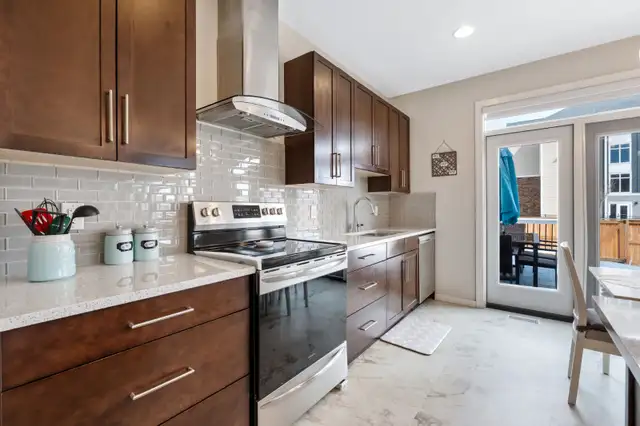 Two story House for Sale - Photo 10