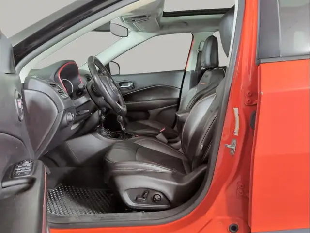 2021 Jeep Compass Trailhawk Elite | 4x4 | Heated Seats - Photo 11