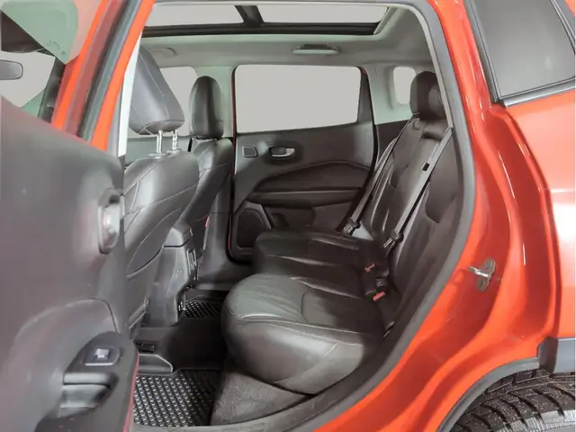 2021 Jeep Compass Trailhawk Elite | 4x4 | Heated Seats - Photo 13