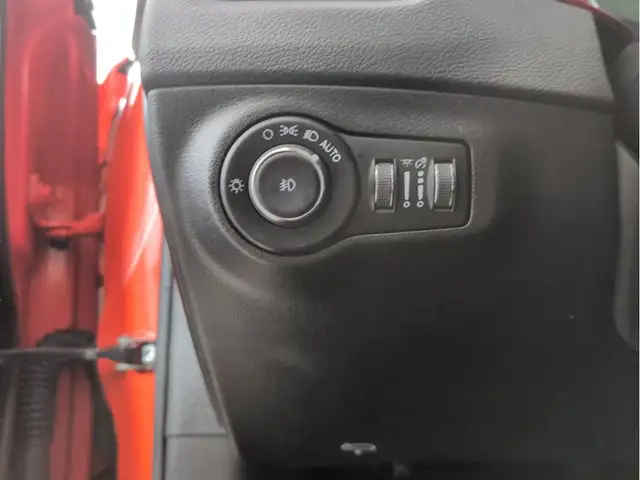 2021 Jeep Compass Trailhawk Elite | 4x4 | Heated Seats - Photo 16