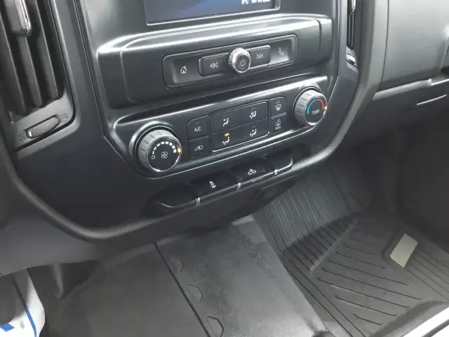 2019 Chevrolet Silverado 1500 LD - Photo 12