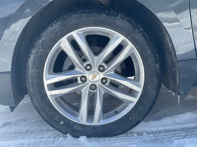 2020 Chevrolet Equinox Premier AWD - Photo 12