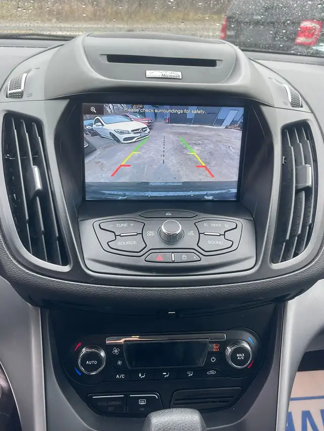 2014 Ford Escape SE - Photo 19