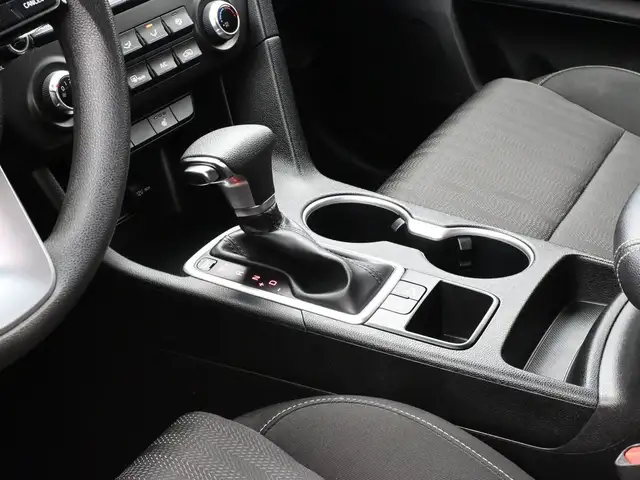 2022 Kia Sportage LX Call 902-466-9550 Apple Carplay/Android Aut - Photo 8