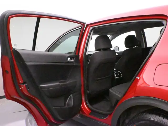 2022 Kia Sportage LX Call 902-466-9550 Apple Carplay/Android Aut - Photo 20