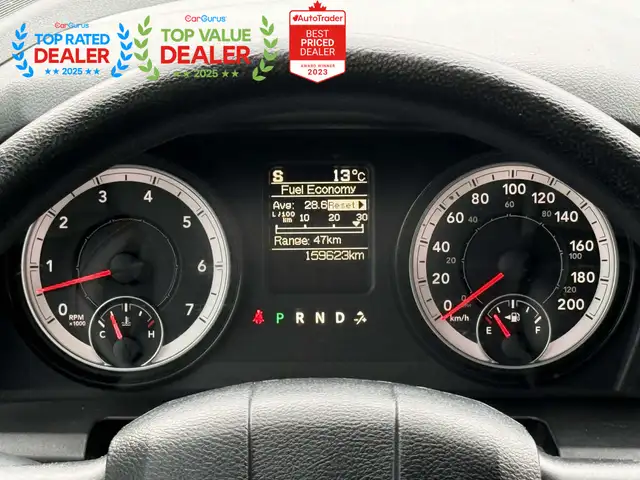 2014 Ram 1500 ST | 5.7 V8 | NO ACCIDENTS | REAR CAMERA | - Photo 20