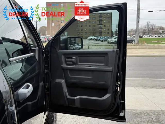 2014 Ram 1500 ST | 5.7 V8 | NO ACCIDENTS | REAR CAMERA | - Photo 25