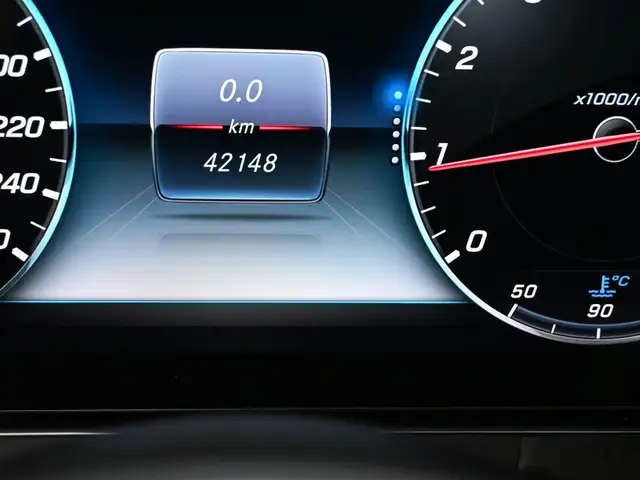 2020 Mercedes-Benz E-Class E 350 | Head Up Display | Burmester S - Photo 9