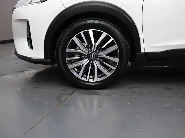 2024 Nissan Kicks SV ANDROID AUTO/ APPLE CARPLAY, FACTORY REMOTE - Photo 4