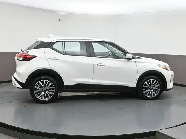 2024 Nissan Kicks SV ANDROID AUTO/ APPLE CARPLAY, FACTORY REMOTE - Photo 31