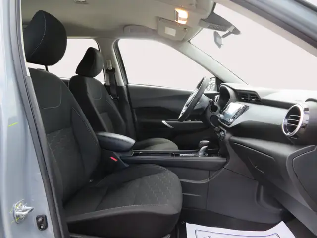 2025 Nissan Kicks Play SV FWD - Photo 9
