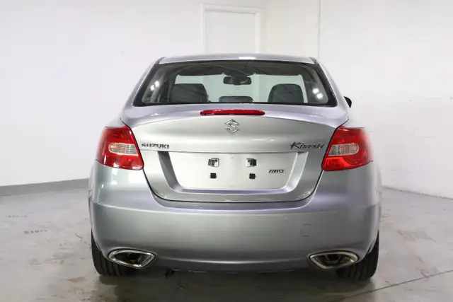 2011 Suzuki Kizashi S - Photo 5