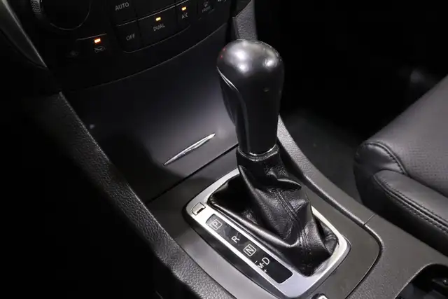 2011 Suzuki Kizashi S - Photo 17