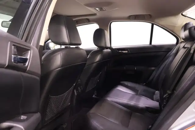 2011 Suzuki Kizashi S - Photo 19