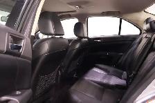 2011 Suzuki Kizashi S - Photo 19