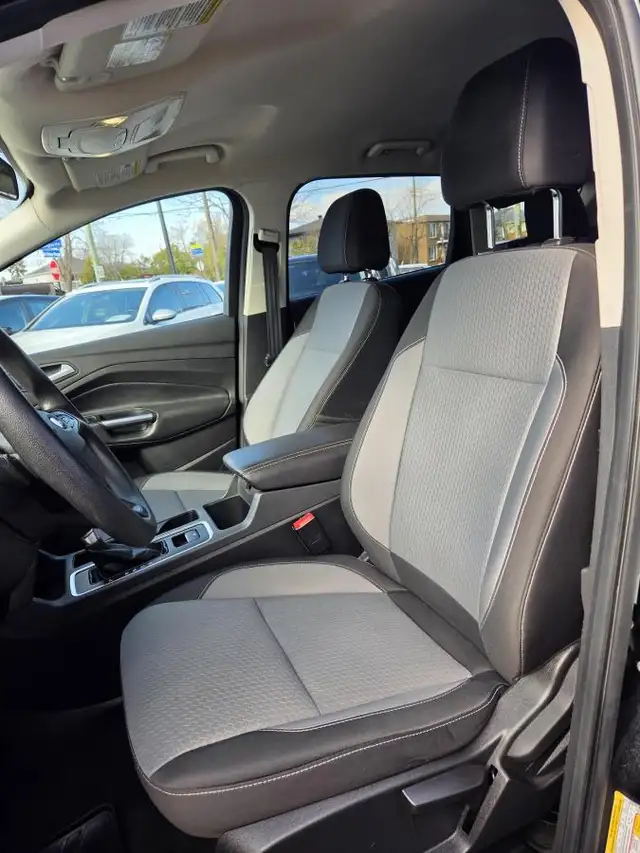 Ford Escape SE 2017 SE AWD BAS KILO MAGS - Photo 16