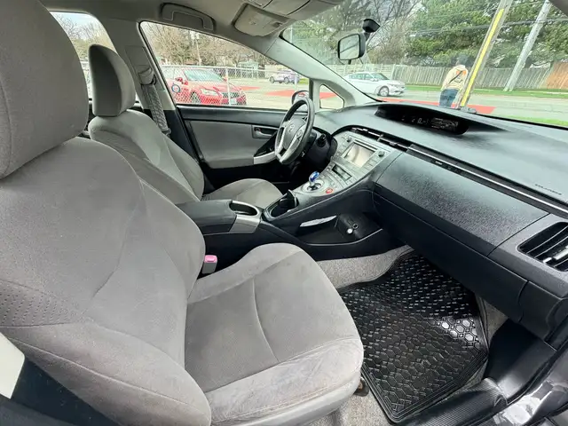 2012 Toyota PRIUS 205KM CERTIFIED-WARRANTY - Photo 17