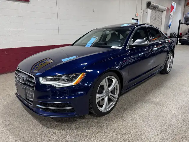 2013 Audi S6 quattro 4.0T VERY RARE FIND - Photo 2
