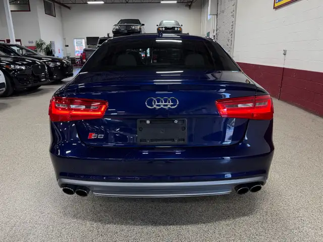 2013 Audi S6 quattro 4.0T VERY RARE FIND - Photo 5