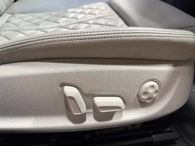 2013 Audi S6 quattro 4.0T VERY RARE FIND - Photo 18