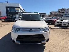 2015 Mitsubishi Outlander GT : 7 Passenger, Well Serviced - Photo 2