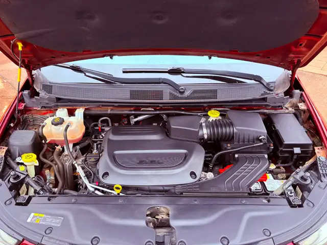 2021 Chrysler Pacifica Touring L Panoramic Sunroof! Remote St... - Photo 10