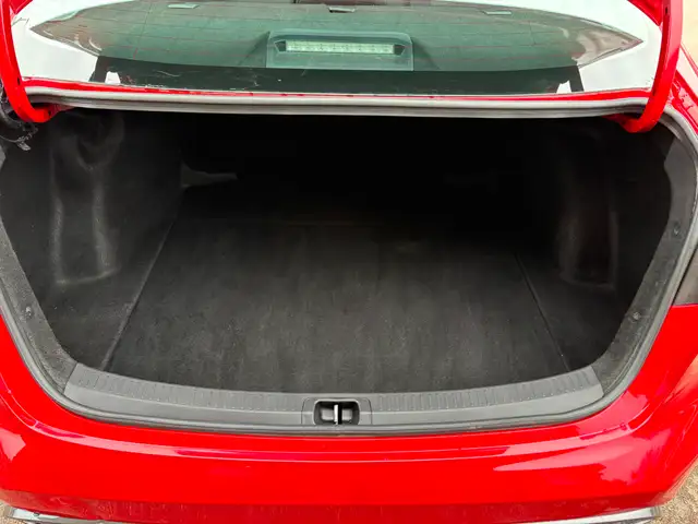 2020 Toyota Corolla SE Sunroof! Remote Starter! Backup Cam! - Photo 9