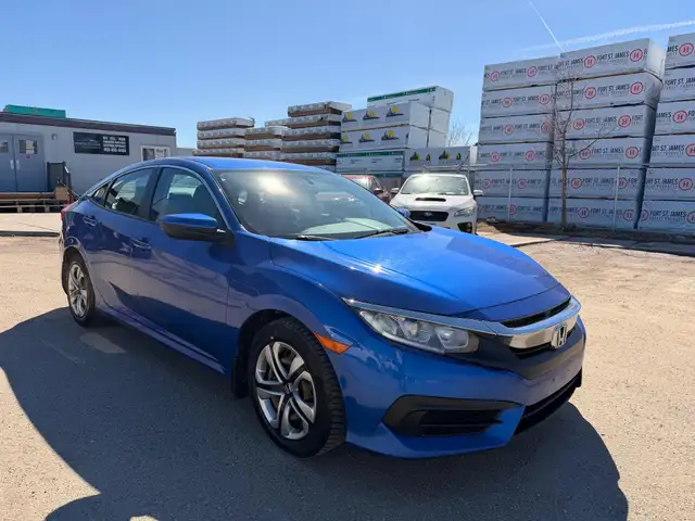 2017 Honda Civic Sedan LX : Low Mileage, No Reported Accidents - Photo 3