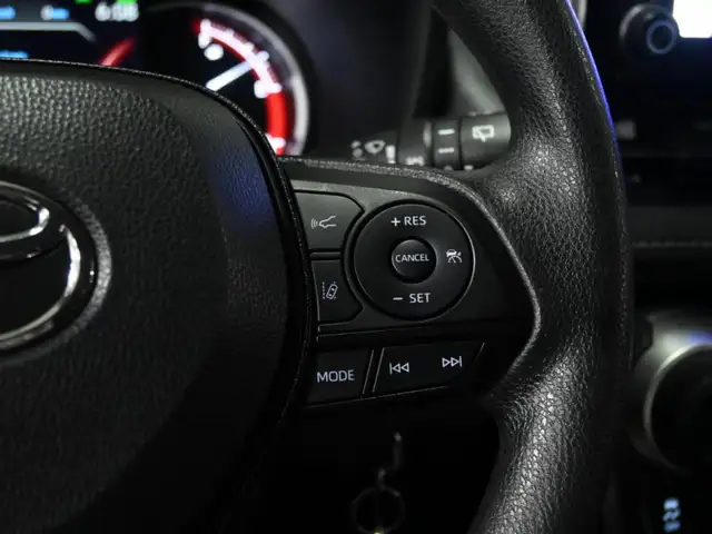 2024 Toyota RAV4 LE No Accident Radar Cruise Lane Assist Blind S - Photo 16