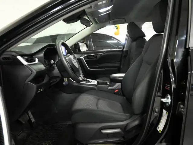 2024 Toyota RAV4 LE No Accident Radar Cruise Lane Assist Blind S - Photo 21