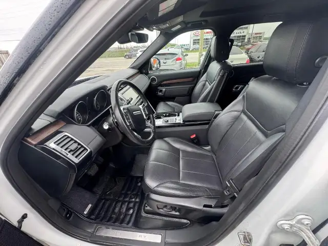 2017 Land Rover Discovery HSE, 7 PASSENGER, WELL SERVICED, LOADE - Photo 8