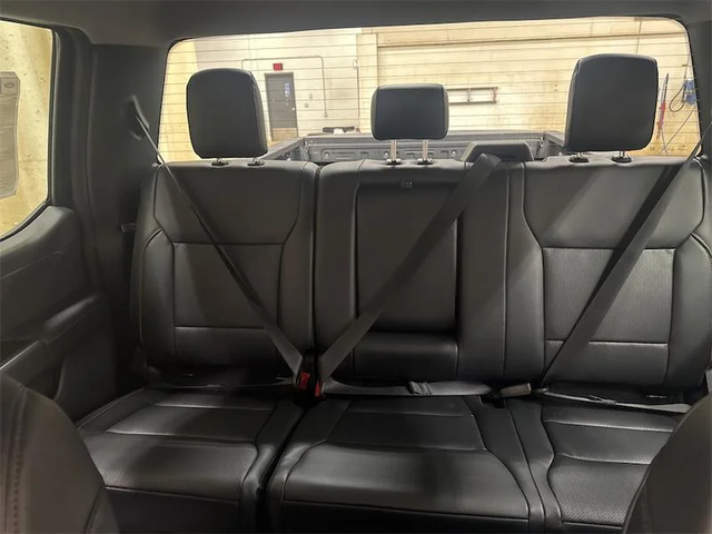 2026 FORD F-350 Super Duty Lariat - Photo 13