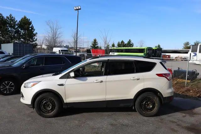 2015 Ford Escape SE - AS IS AS TRADED  SPRING SPECIAL - Photo 3