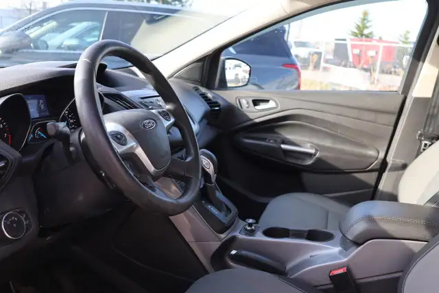 2015 Ford Escape SE - AS IS AS TRADED  SPRING SPECIAL - Photo 6