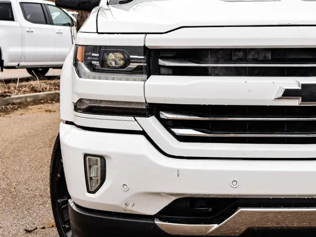 2017 Chevrolet Silverado 1500 LTZ 5.3L - Photo 5