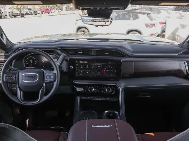 2026 GMC Sierra 3500HD Denali Ultimate - Photo 17