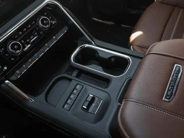 2026 GMC Sierra 3500HD Denali Ultimate - Photo 30