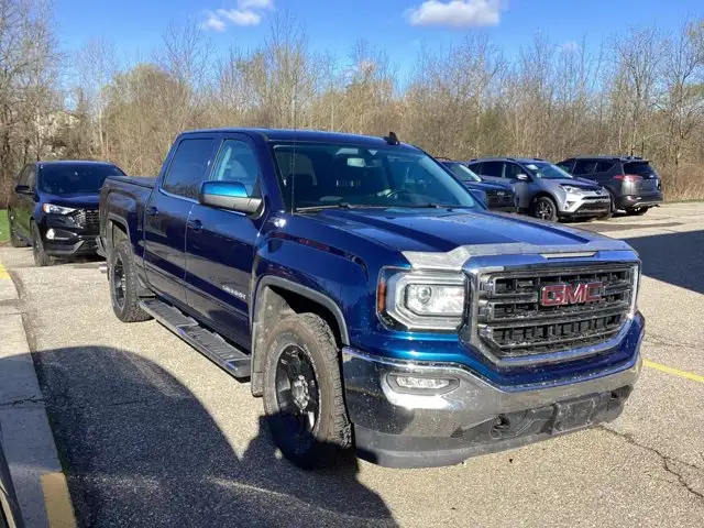 2018 GMC Sierra 1500 SLE Crew Cab Standard Box 4WD | No - Photo 4