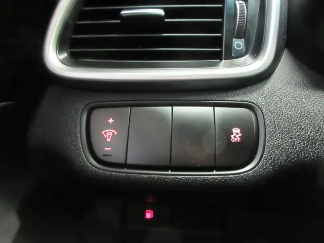 KIA SORENTO 2019 LX V-6 3.3 LITRES AWD 7 PASSAGERS SIEGES   VOLA - Photo 10