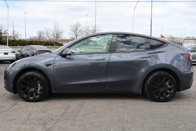 2022 Tesla Model Y - Photo 4