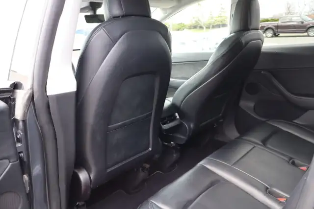 2022 Tesla Model Y - Photo 14