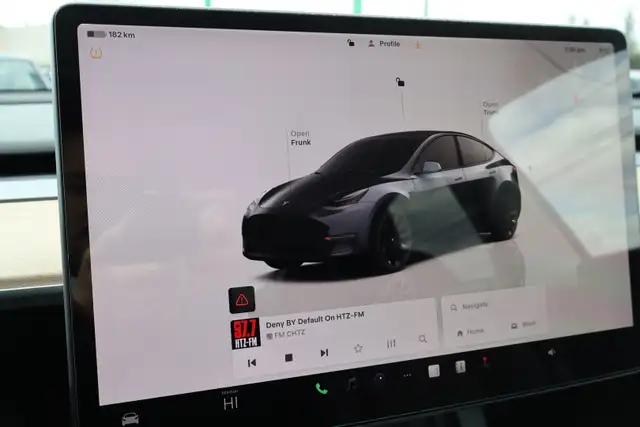 2022 Tesla Model Y - Photo 17