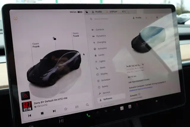 2022 Tesla Model Y - Photo 19